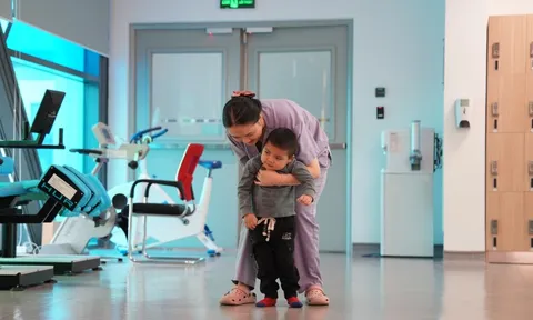 Em bé ở Thái Nguyên sống thực vật sau đuối nước "hồi sinh" kỳ diệu