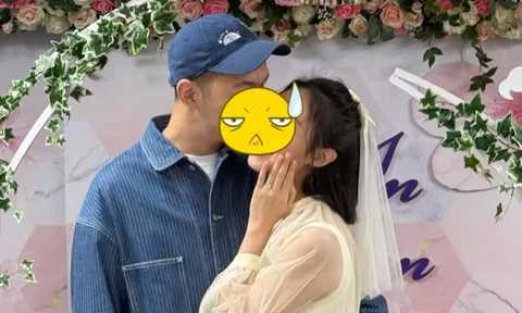 Nam diễn viên bị cấm sóng vô thời hạn giờ đi bán củ cải muối, để vợ MC nuôi cả nhà 8 miệng ăn