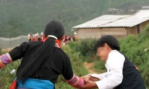 Thông tin mới vụ 2 nữ sinh lớp 8 lấy chồng theo tập tục “bắt vợ”