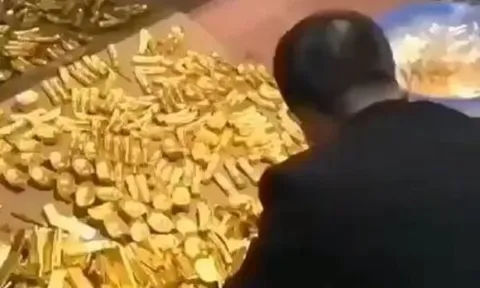 Phát hiện một vali đầy vàng trị giá hơn 17 tỷ đồng nằm chơ vơ giữa nơi nghìn người qua lại: Cảnh sát mở cuộc điều tra khẩn