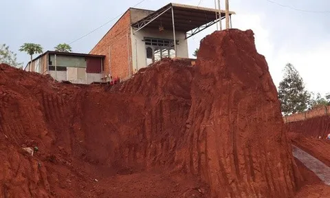 Diễn biến nóng vụ nhà dân chênh vênh mép vực ở Đồng Nai sau loạt phản ánh từ báo chí