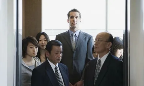 Phát hiện mối liên hệ giữa tuổi thọ và chiều cao: Người cao hay người thấp sống thọ hơn?