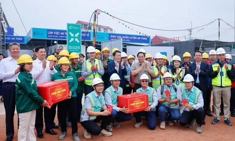 Thủ tướng Phạm Minh Chính và Bộ trưởng Lương Tam Quang kiểm tra tiến độ Siêu dự án sân bay Gia Bình 196.000 tỷ, liên danh Coteccons tăng tốc thi công