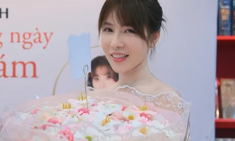 Huỳnh Tú Uyên và "Viết cho những ngày không dám khóc"