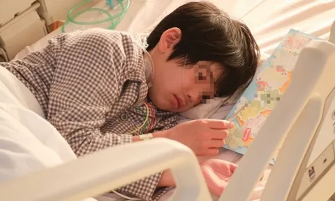 Bé trai 12 tuổi mắc ung thư trực tràng giai đoạn cuối, bác sĩ: Bố mẹ là "đồng phạm", chiều quá hoá hại con