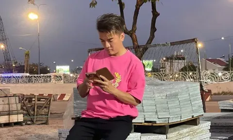 "Ông hoàng nhạc Việt" đăng thông báo sau hơn 1 tháng bán cafe, chia sẻ hoàn cảnh gà trống nuôi con