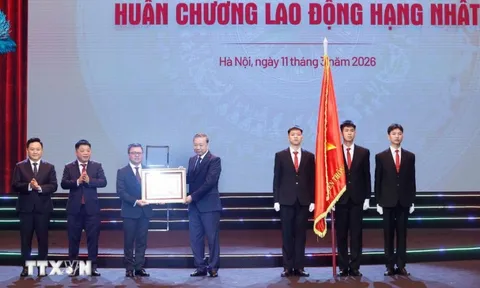 Tổng Bí thư: Báo Nhân Dân phải giữ vững vai trò là vũ khí tư tưởng sắc bén của Đảng, là diễn đàn tin cậy của đảng viên và nhân dân