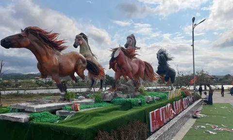 Công an điều tra cụm linh vật ở Quảng Trị bị mất đầu, mất chân