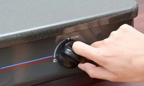 Gas tăng giá lần thứ 3 trong tháng: Chỉnh lửa to hay lửa nhỏ khi nấu thì tốn hơn? Nhiều người làm ngược