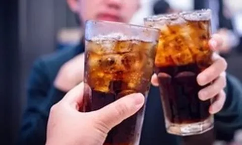 Loại nước "phá gan, hại thận" nhanh hơn cả rượu bia, nhiều người Việt lại thích mê, uống mỗi ngày mà không hay biết