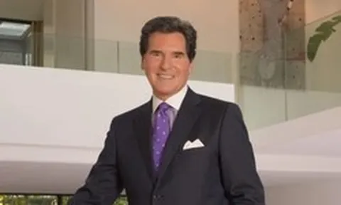 Nam MC vừa qua đời đột ngột vì viêm phổi