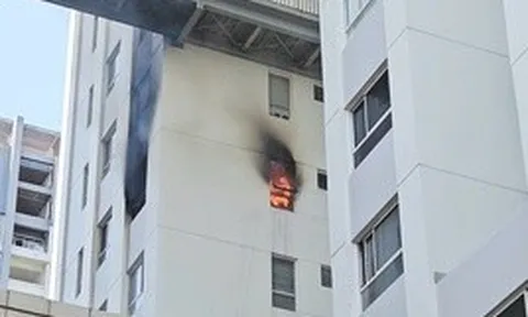 Cháy căn hộ chung cư trên đường Mai Chí Thọ, TPHCM