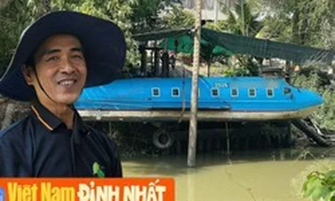 Phát hiện Lê Tuấn Khang thứ 2 tại An Giang, mang hẳn "máy bay Boeing" xuống sông lướt phăng phăng