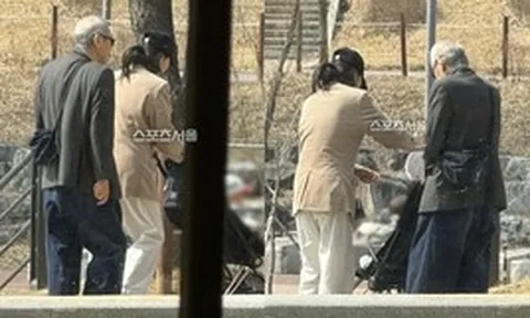 Bồ nhí kém 22 tuổi sinh con cho chủ tịch U70, nay đứa trẻ lộ diện