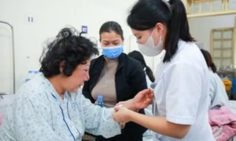 Đề xuất từ năm 2026 khám sức khỏe định kỳ miễn phí cho người yếu thế