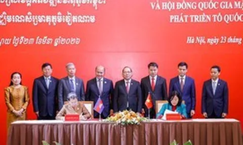 Việt Nam và Campuchia tăng cường hợp tác công tác Mặt trận