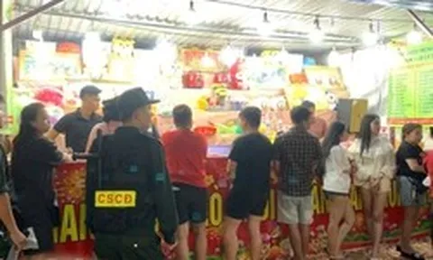 Ai là bị hại của nhóm dàn cảnh bốc thăm trúng thưởng ở hội chợ, liên hệ Công an gấp