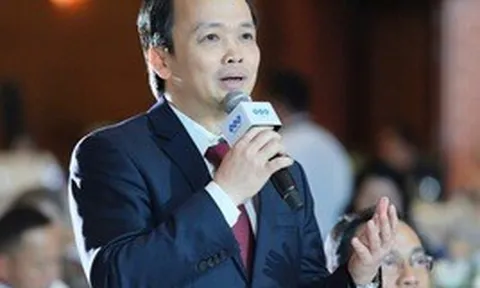 Bất ngờ xuất hiện, Chủ tịch FLC Trịnh Văn Quyết cất lời bài hát "Còn thương nhau thì về"