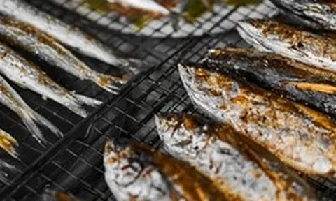 Mỹ đánh giá: Đột quỵ “rất sợ” loại cá này, vô địch về omega-3, ra chợ là mua được