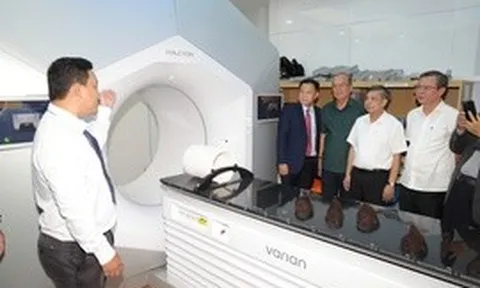 Cần Thơ đưa vào vận hành hệ thống xạ trị gia tốc trị giá 105 tỷ đồng