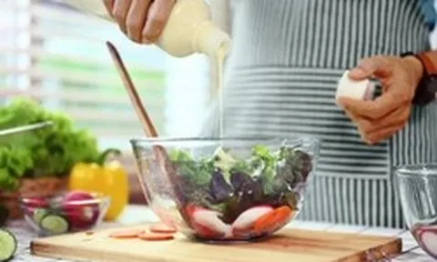 Ngày càng nhiều người tử vong vì tiểu đường, bác sĩ cảnh báo: 3 món không ngọt nhưng chứa lượng đường khổng lồ ít ai nhận ra