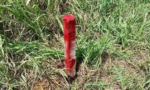 UBND xã, Chi nhánh Văn phòng đăng ký đất đai từ chối xác định mốc giới thửa đất - Bộ NN&MT trả lời người dân có thể khởi kiện