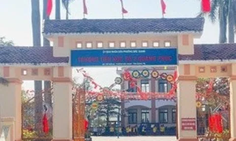 Quảng Trị: Tạm đình chỉ một hiệu trưởng vì nghi vấn "chạy" hợp đồng giáo viên