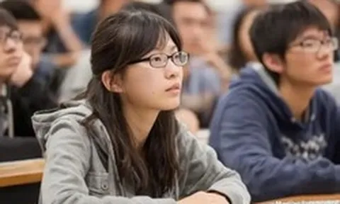 Nỗi kinh hoàng đang bao trùm các cử nhân phiên dịch tại Trung Quốc: Mất việc vì AI phát triển thần tốc, giờ biết tiếng thôi là chưa đủ!