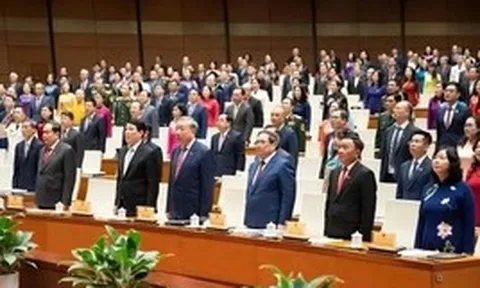 Quốc hội họp riêng, bầu và phê chuẩn các chức danh lãnh đạo cấp cao của Nhà nước