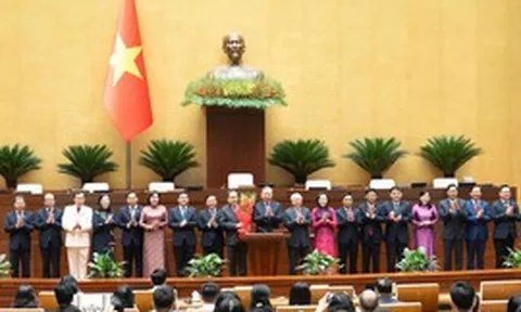 Thông cáo báo chí về ngày làm việc đầu tiên của Kỳ họp thứ Nhất, Quốc hội khóa XVI