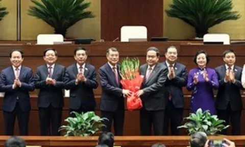 Quốc hội phê chuẩn bổ nhiệm 6 Phó Thủ tướng, các Bộ trưởng và thành viên Chính phủ