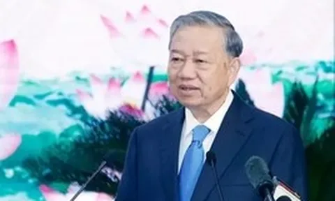 Trung ương siết chặt phát ngôn, cảm xúc cán bộ