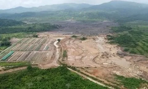 Tin mới vụ vỡ hồ Tân Lai làm bé gái tử vong