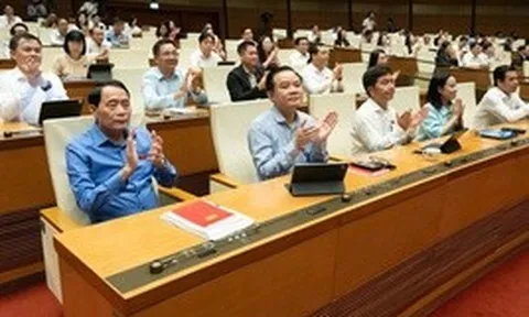 Miễn thuế với xăng dầu đến hết tháng 6-2026