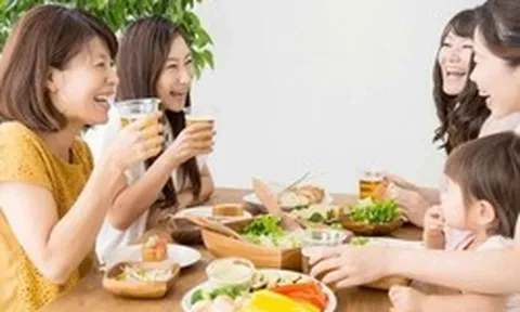 Sau tuổi 50, cách bạn ăn quyết định tuổi thọ của bạn: 4 nguyên tắc đơn giản nhưng ít ai làm đúng