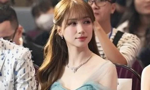 Hòa Minzy bán gấp nhà ở TP.HCM, cắt lỗ 800 triệu gây chú ý