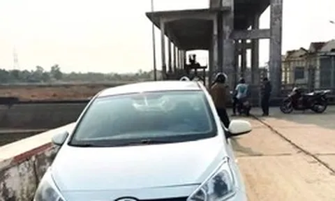 Bỏ ô tô trên bờ, người đàn ông nhảy xuống đập ở Đắk Lắk