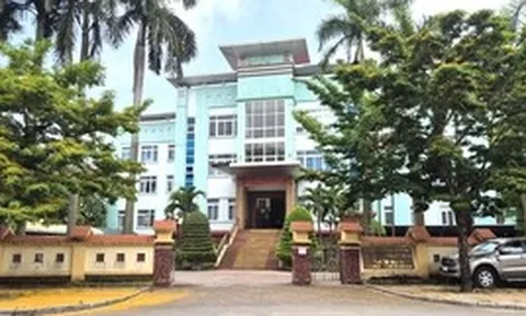 Chủ tịch tỉnh Quảng Trị chỉ đạo làm rõ vụ "người lạ" trong gói thầu 16,5 tỉ đồng