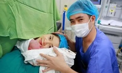 Kỳ tích tại BV Phụ sản Hà Nội: Hai trẻ song sinh chào đời cách nhau 13 tuần