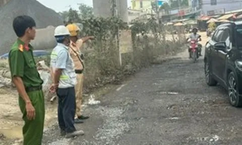 CSGT TPHCM xử phạt Ban Giao thông do vi phạm trên đường Nguyễn Xiển