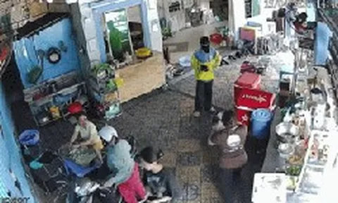 Shipper ngã xe, làm hỏng đơn trà sữa và bánh tráng: Chủ quán lên tiếng sau đoạn clip "gây bão"
