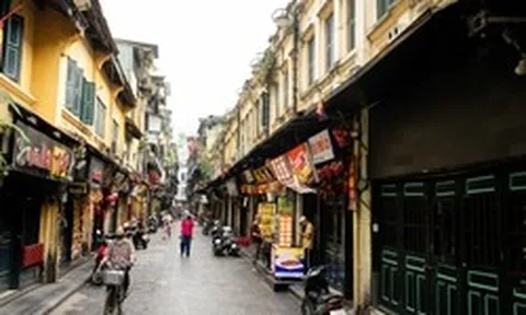 Toàn cảnh phố phường Hà Nội mang diện mạo khác lạ sau 4 tháng lập lại trật tự vỉa hè