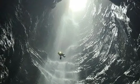 Vẻ đẹp hoang sơ của các hang động bí ẩn vừa được phát hiện ở Phong Nha-Kẻ Bàng