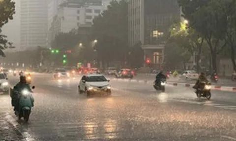 Miền Bắc sẽ đón thêm 2 đợt không khí lạnh mới ngay trong tháng này, nhiều nơi mưa to