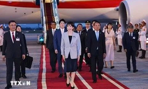 Thủ tướng Nhật Bản Takaichi Sanae đến Hà Nội, bắt đầu thăm chính thức Việt Nam