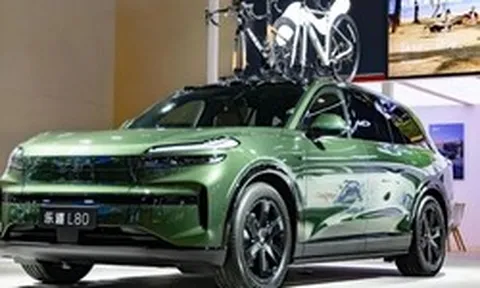 Hàng loạt SUV 'khủng' trên 5m đổ bộ, to hơn Land Cruiser, rẻ ngang Toyota Vios