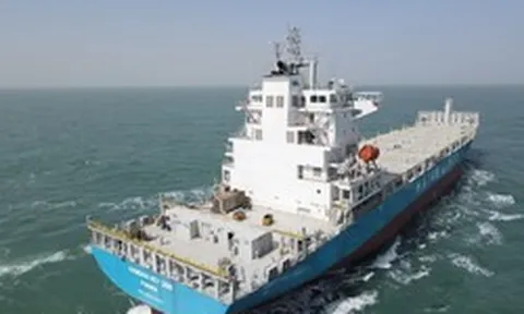3.000 tỷ đồng và cú bắt tay lịch sử: Việt Nam chính thức sở hữu "quái vật" biển cả lớn nhất đội tàu container quốc gia, cao ngang tòa nhà 15 tầng