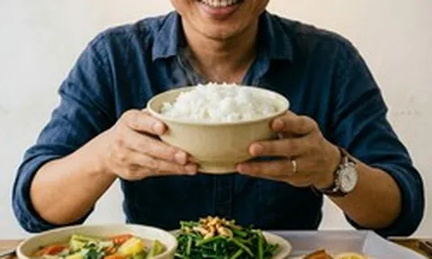 Lỡ ăn nhiều tinh bột, hãy làm điều này 2 phút