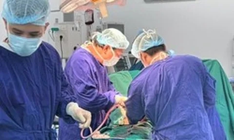 Người phụ nữ vỡ lách và gãy 5 xương sườn do tai nạn vượt cửa tử