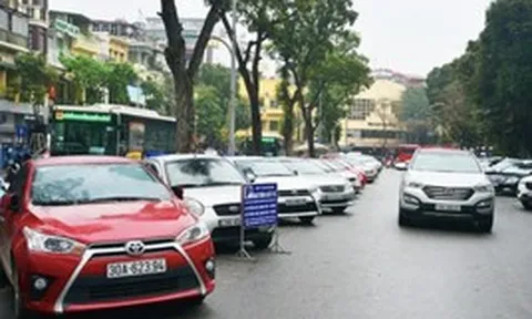 Hà Nội muốn thu phí tối đa tới 400.000 đồng/m2 vỉa hè, lòng đường làm nơi trông giữ ô tô